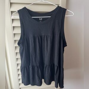 GAP women’s medium tank top. Great condition.